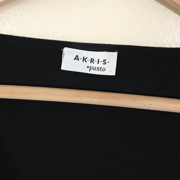 Akris • 16 • Square Neck Solid Black Top - Picture 5 of 6